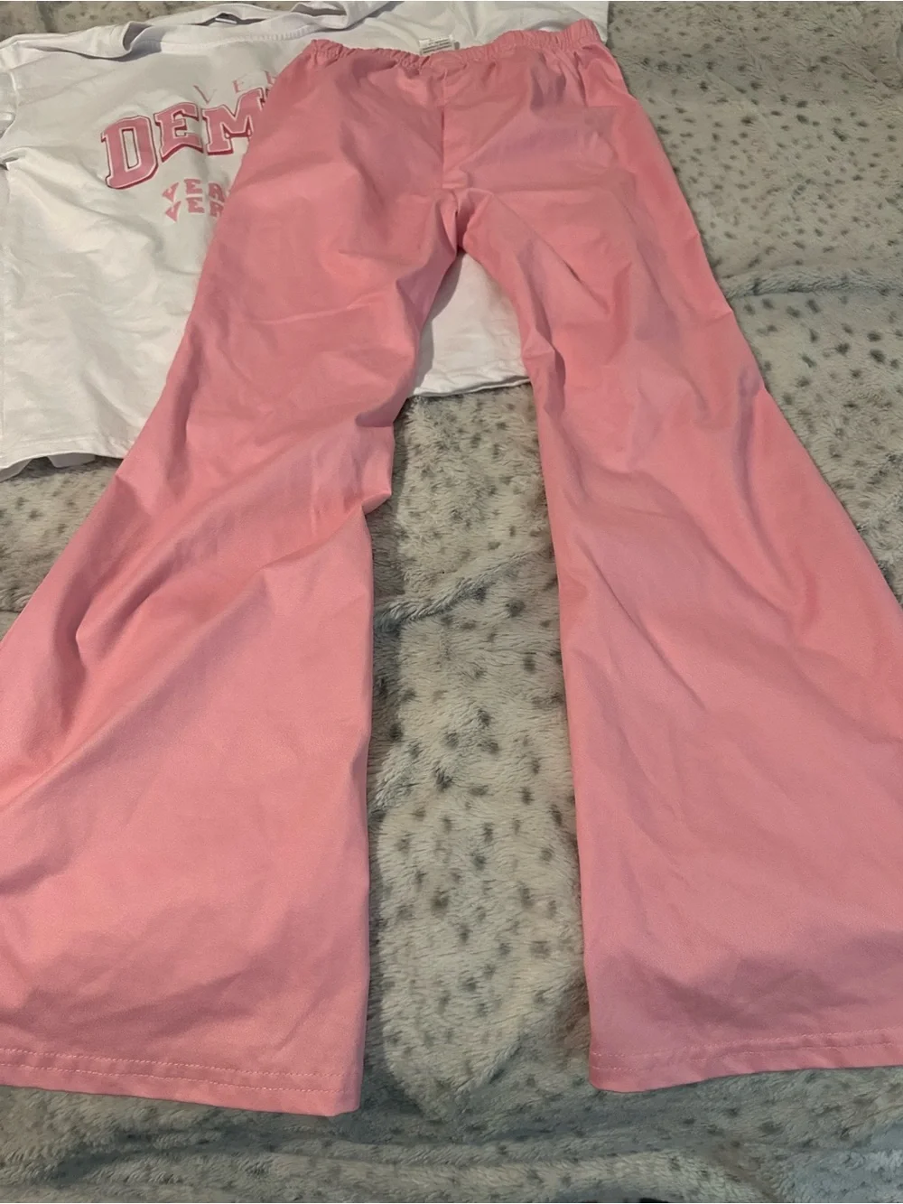 SHEIN Pink Kids' Elastic Waist Flare Pants With Matching Top